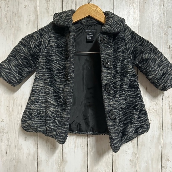 Calvin Klein Jeans Baby Girl Black&Grey Zebra Faux Winter Dress Coat Size 12m - Picture 3 of 5
